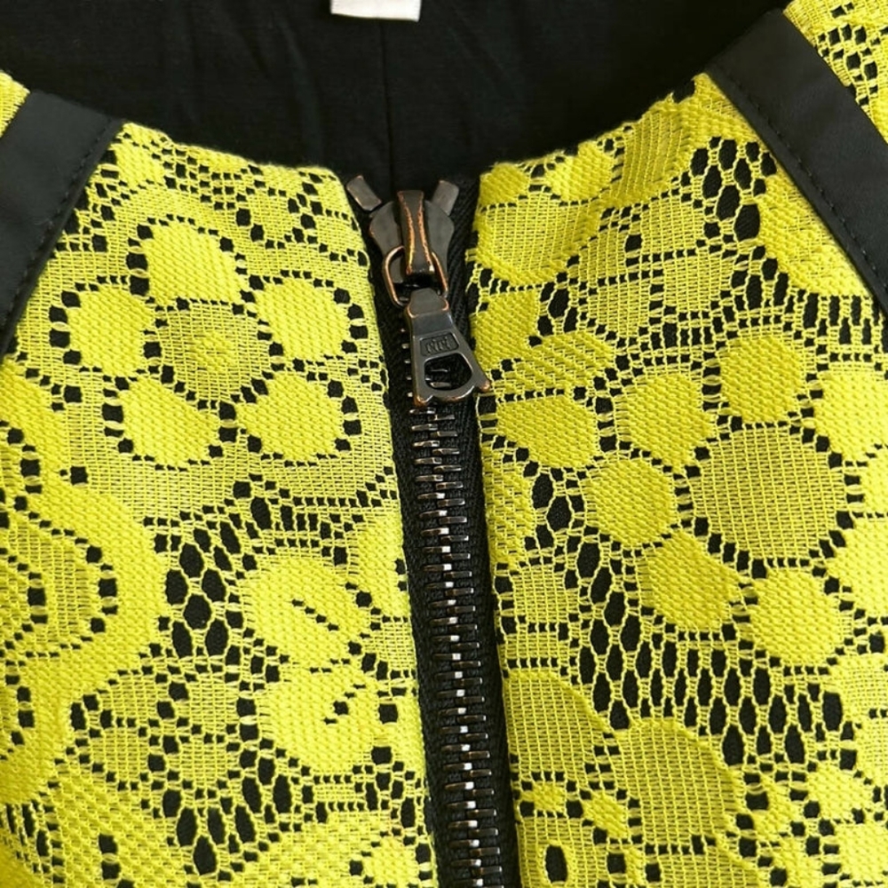 Alexis Cap Sleeve Crew Neck Front Zip Lace Overlay A-line Dress - Picture 3 of 7